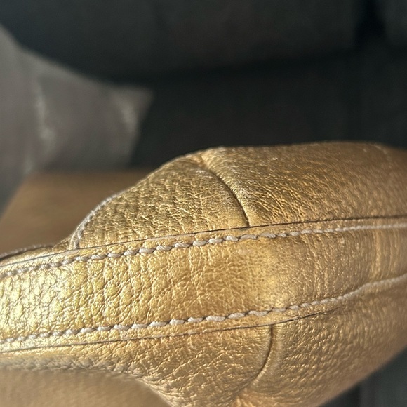 Gucci Hasler Metallic Handbag - Picture 10 of 16